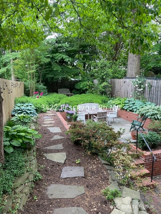 Building Photo - 3422 Reservoir Rd NW