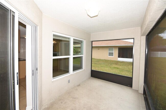 Building Photo - 34 Renshaw Dr