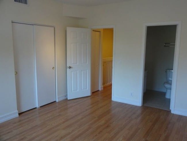 Building Photo - 289 Duval Ct