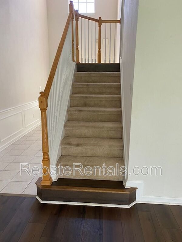 Building Photo - 11177 Castlemain Cir W