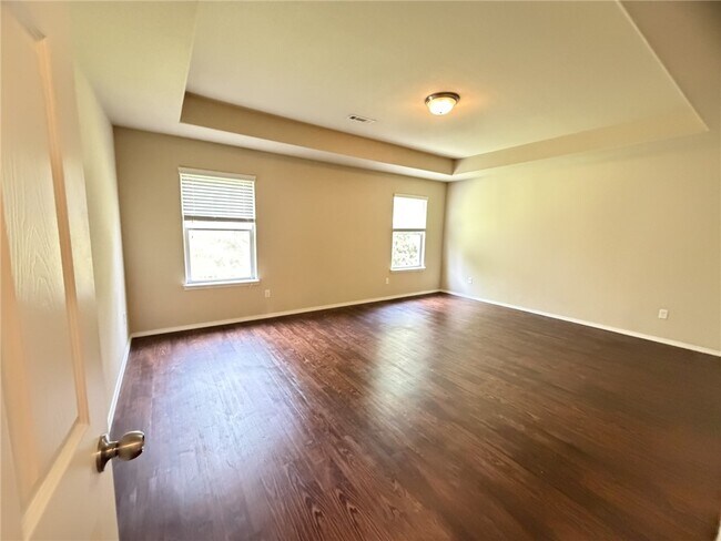 Building Photo - 3751 Alliance Dr