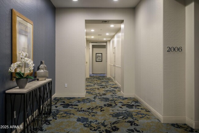 Building Photo - 2989 N 44th St