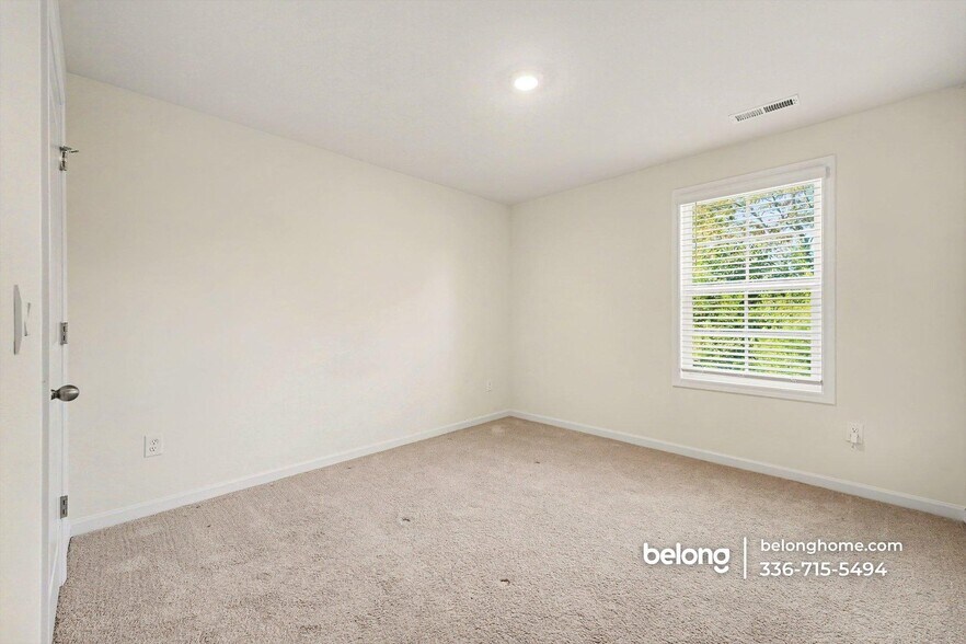 Building Photo - 2131 Cherry Top Dr