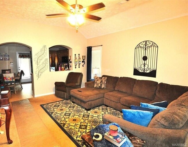 Building Photo - 287 Thornfield Dr