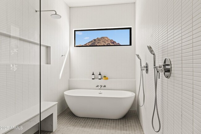 Building Photo - 5156 N 45th Pl