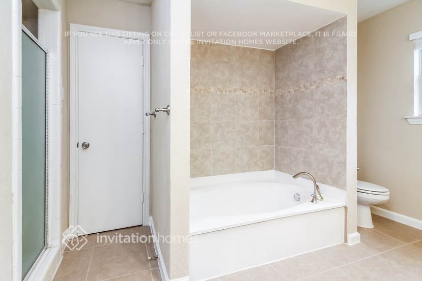 Building Photo - 7018 Allview Ln