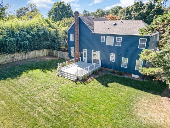 Building Photo - 111 Monterey Dr