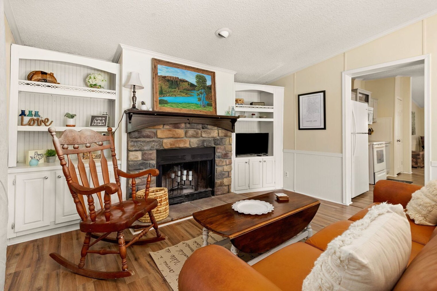 Building Photo - 705 Firefly Dr