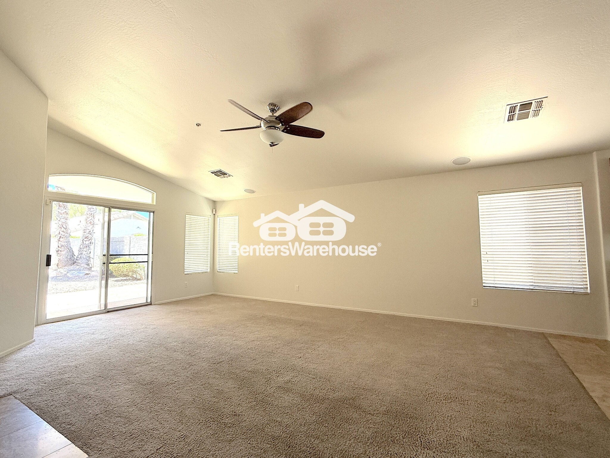 Building Photo - 8757 E Avalon Dr