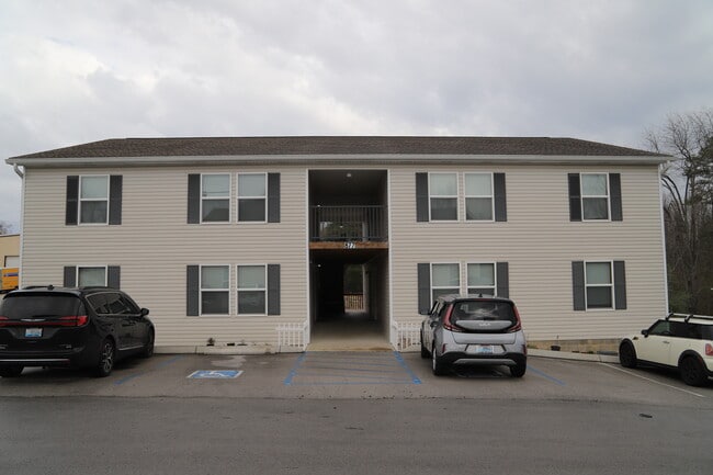 Building Photo - 877 American Greeting Card Rd