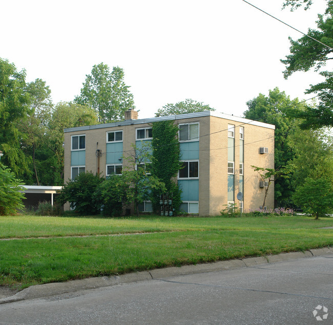 Building Photo - 315 Baxter St