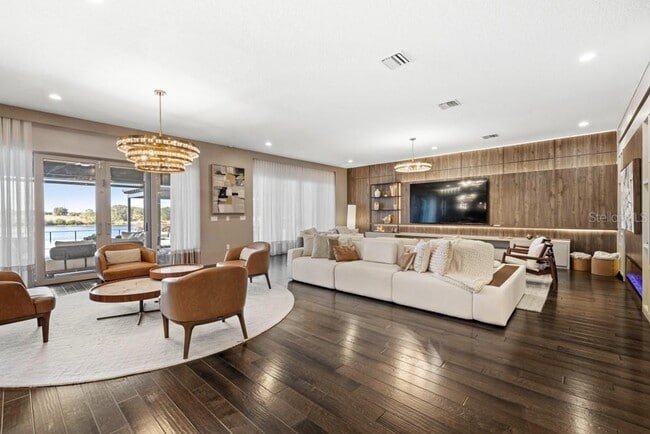 Building Photo - 15699 Panther Lake Dr