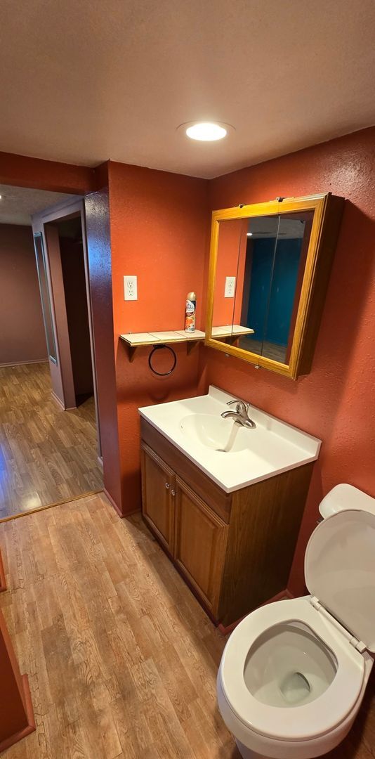 Building Photo - CS-129 W Main Street