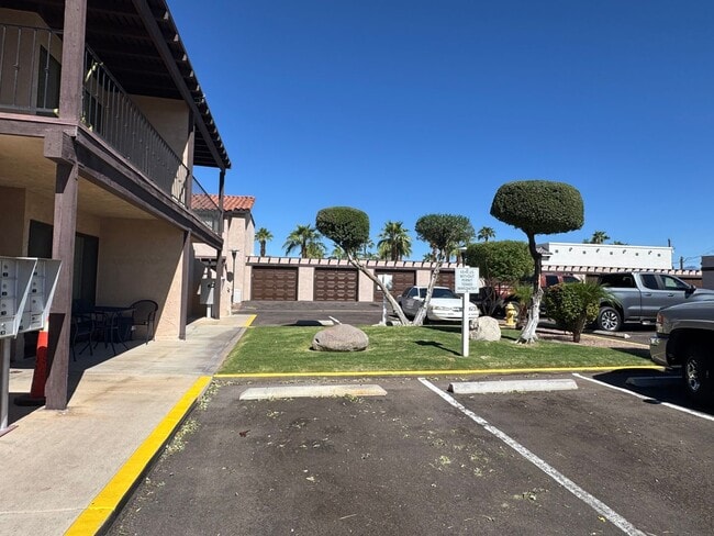 Building Photo - *2BR 2BA Furnished Condominium Riverfront with Dock, Private Beach