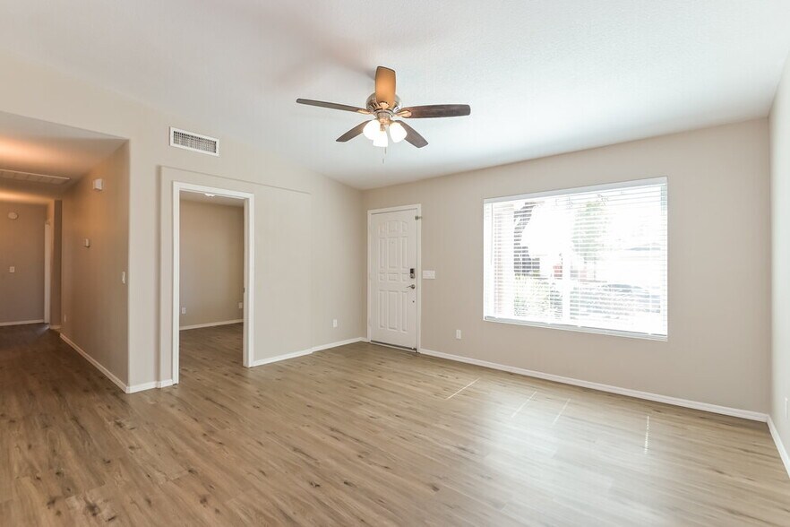Building Photo - 10029 E Moonstruck Way