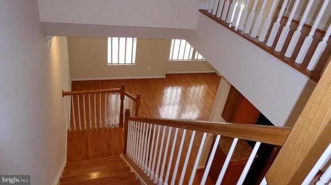 Building Photo - 44016 Etna Terrace