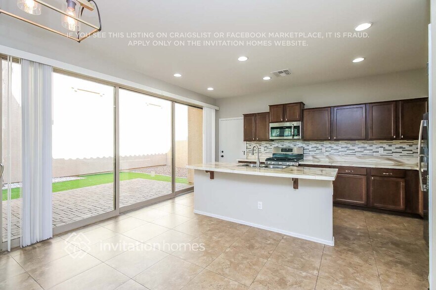 Building Photo - 3434 S Jacana Ln
