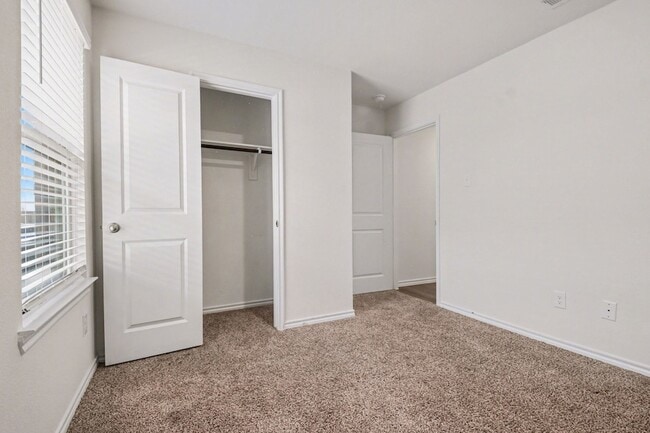 Building Photo - 505 Banner Ave