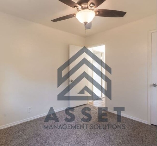 Building Photo - RENT TO OWN – Warr Acres!