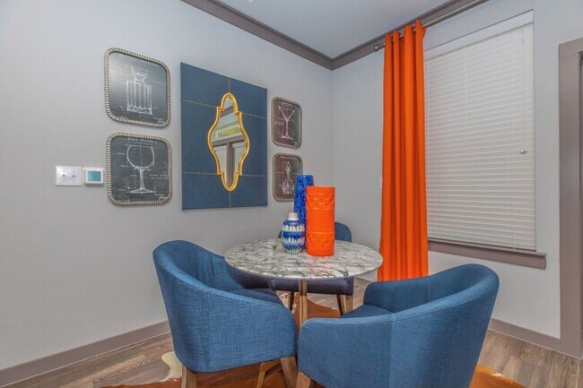 Primary Photo - 9393 Farm to Market 1960 Bypass Rd W