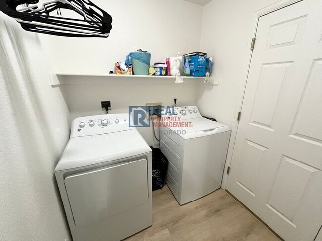 Building Photo - 2116 E 103rd Ave