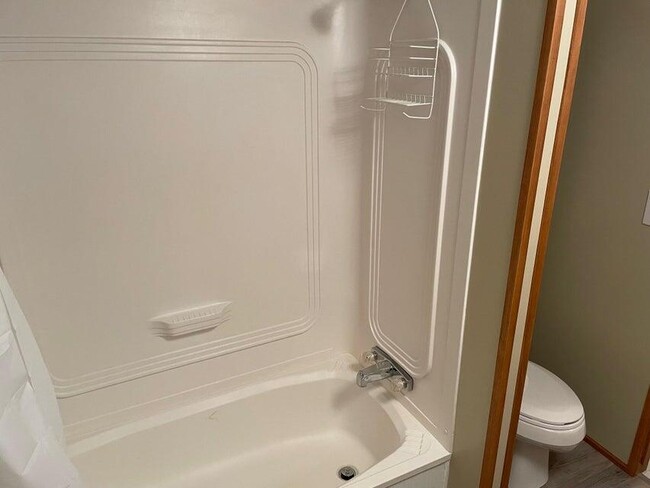 Building Photo - 51 Carroll Cir