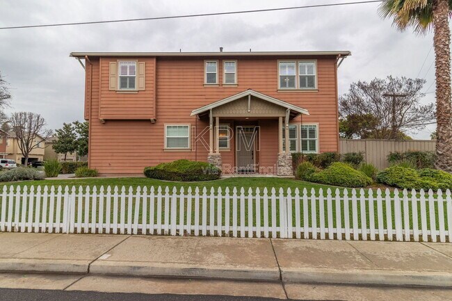 Building Photo - 2550 Plymouth Oaks Ct