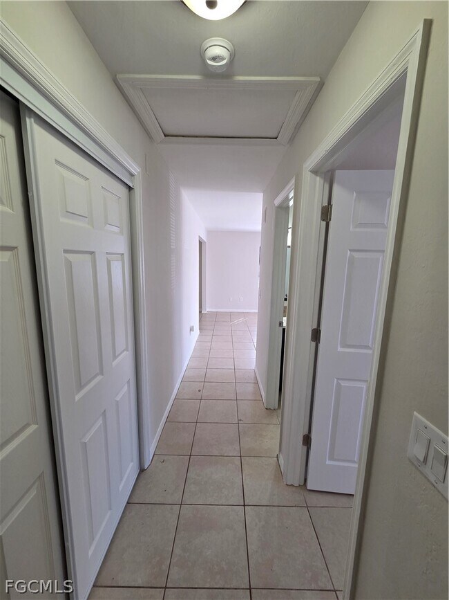 Building Photo - 5868 Littlestone Ct