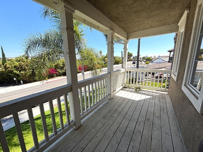 Building Photo - Executive Style Vista Home at an Affordabl...