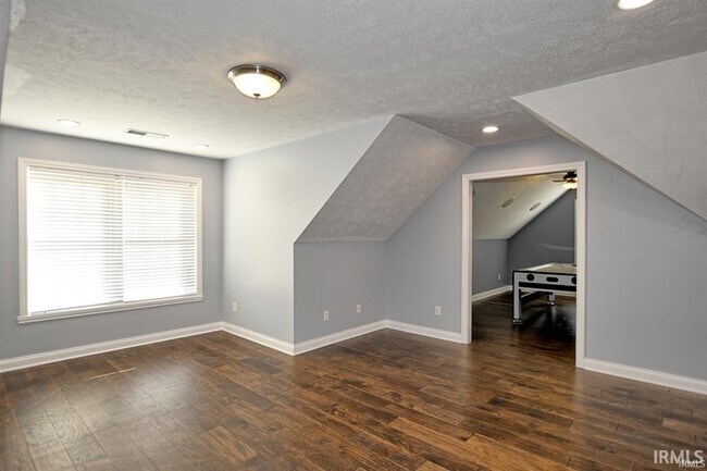 Building Photo - 4422 Wynbrooke Dr