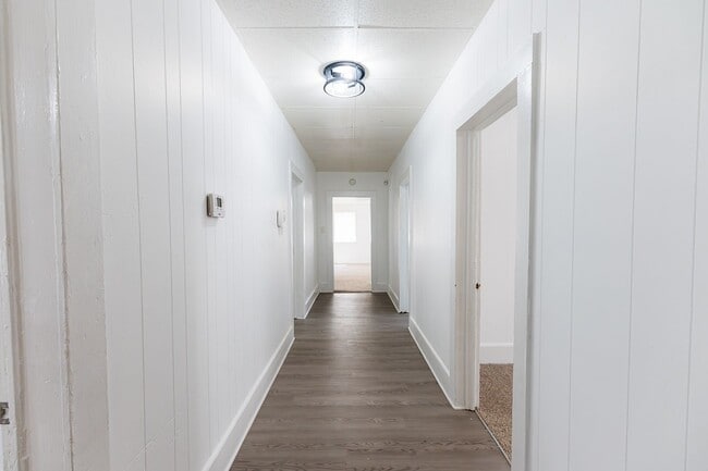 Building Photo - Move-In Ready 4BR Home with Large Backyard