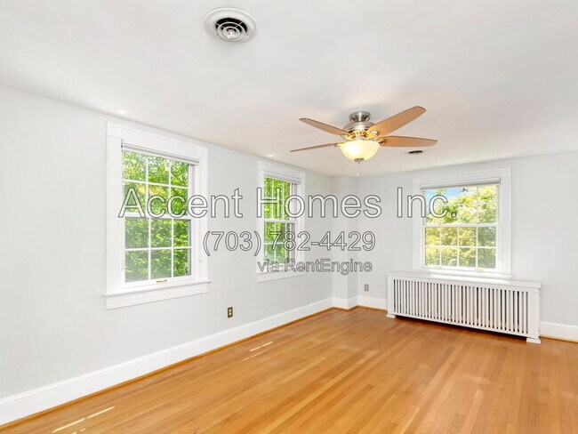 Building Photo - 4723 16th St N