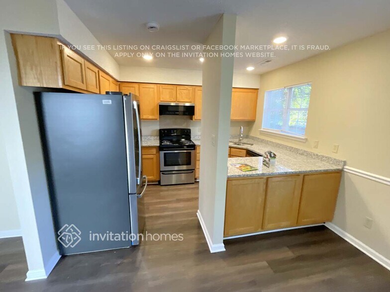 Building Photo - 7341 Morris Pond Dr