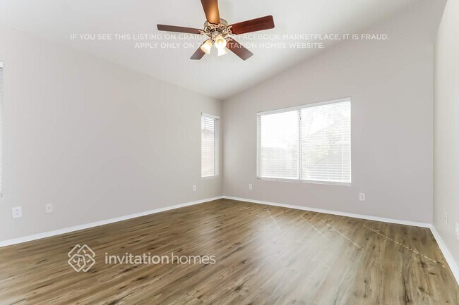 Building Photo - 9327 W Gold Dust Ave