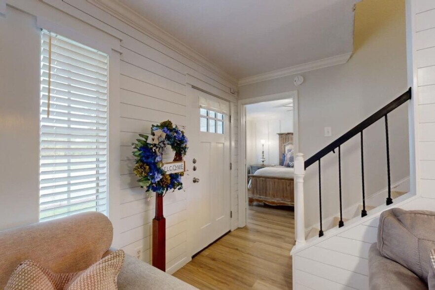 Building Photo - 512 Camp Ct