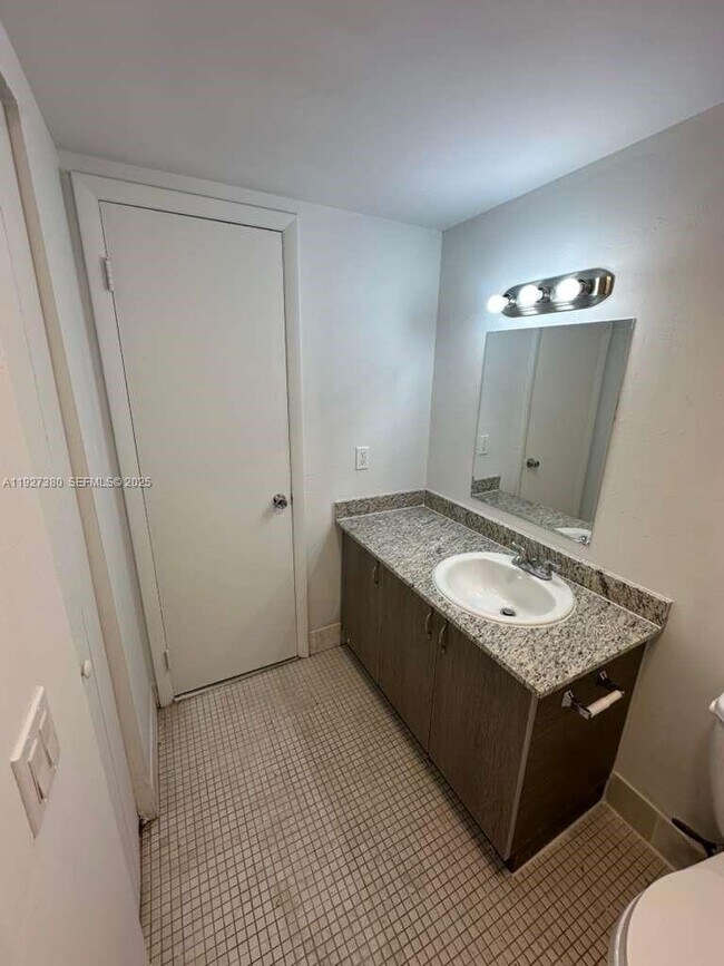 Building Photo - 15600 NW 7th Ave