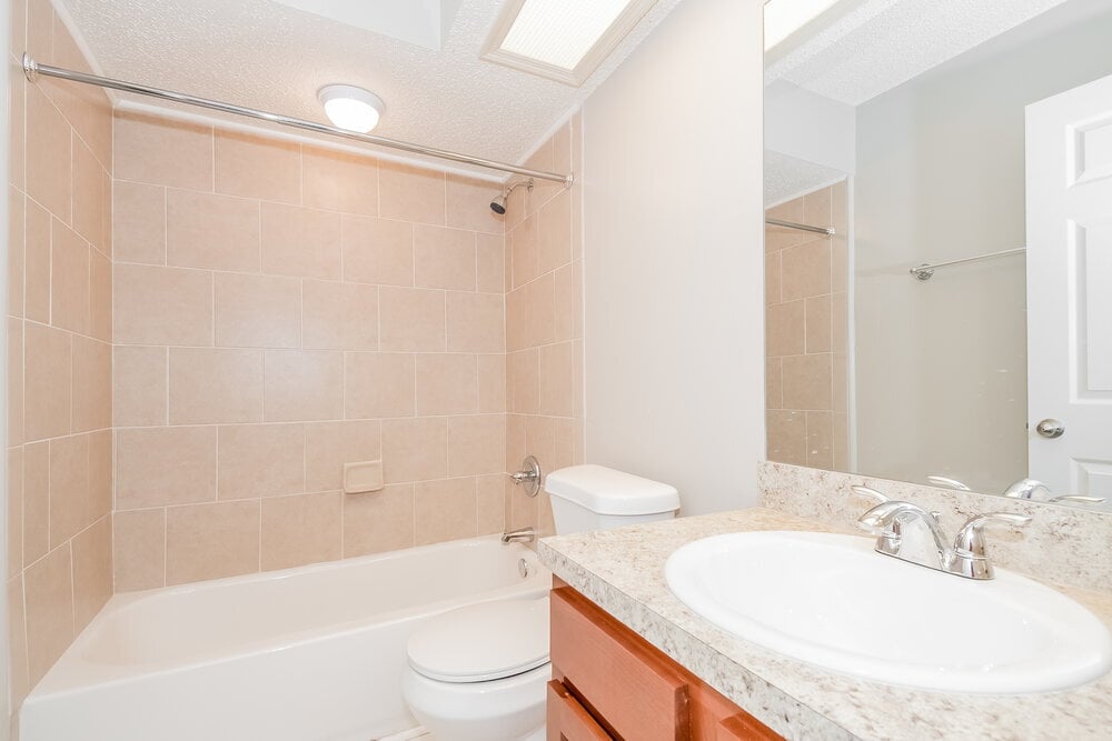 Building Photo - 9122 Smoketree Dr