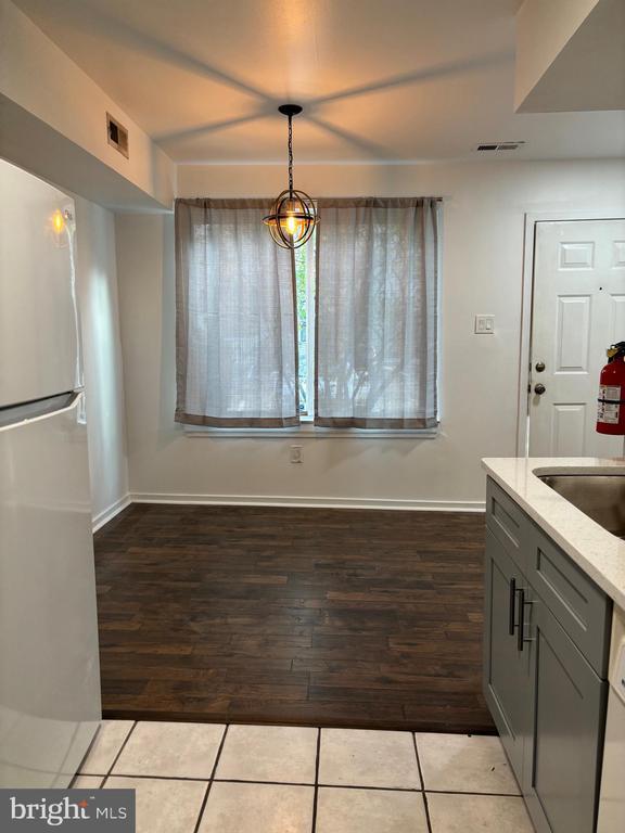 Building Photo - 101 Gregorys Way