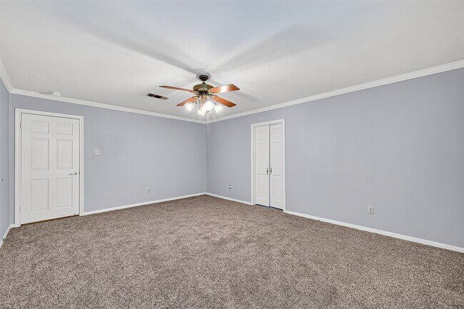 Building Photo - 15068 Kimberley Ct