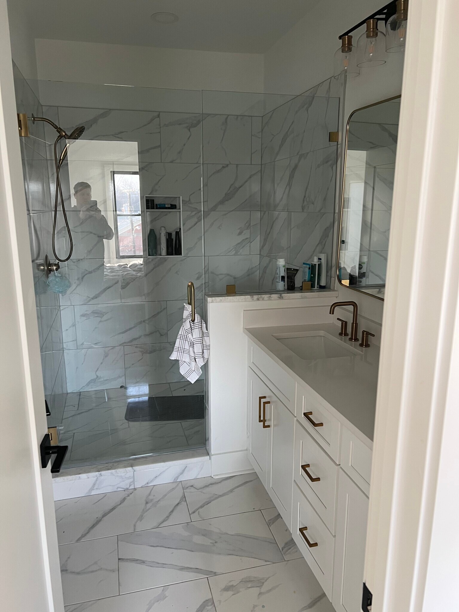 Master bathroom - double vanity (Huge Shower!) - 1258 1st Ave S