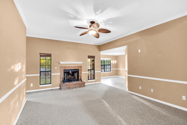 Building Photo - 2232 Fulva Dr