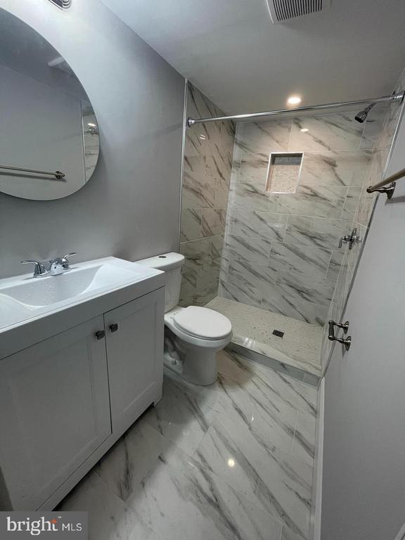 Building Photo - 311 Yale Dr