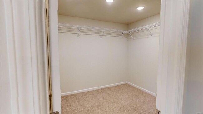 Building Photo - 172 Laila Wy