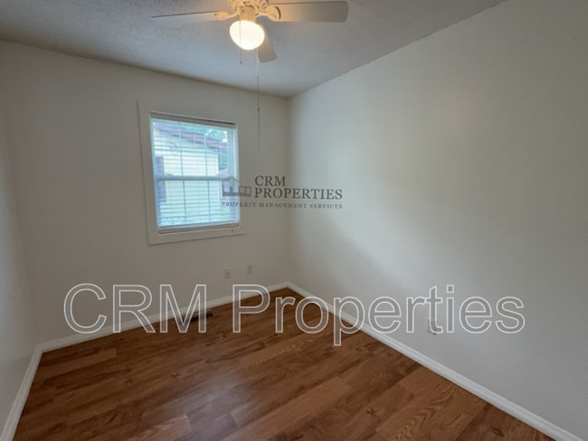 Building Photo - 5801 Peshewa Ct