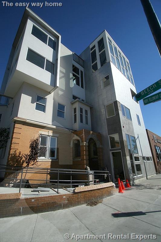 Building Photo - 2 Beech St