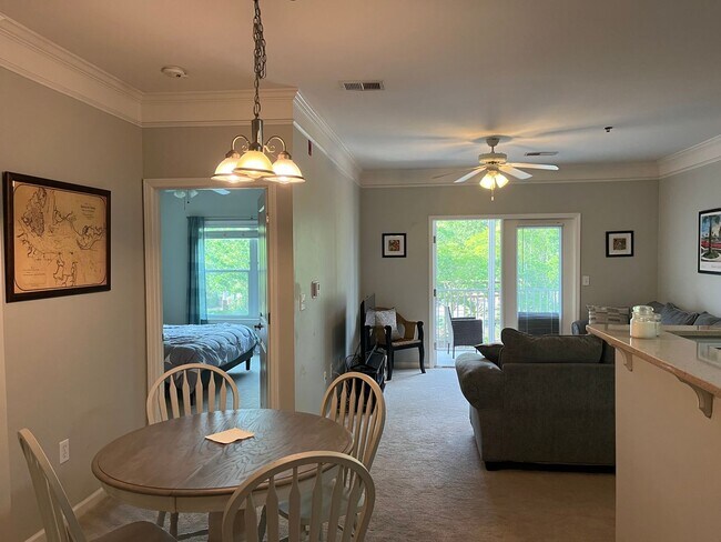 Building Photo - 2 Bedroom 2 Bath Furnished Condo at The Regatta - James Island