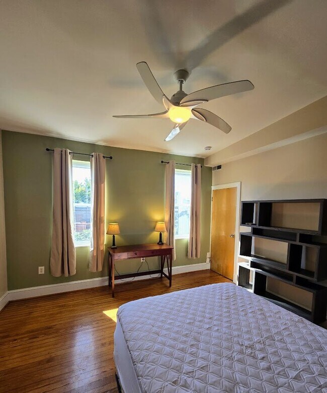 Building Photo - 239 S Collington Ave