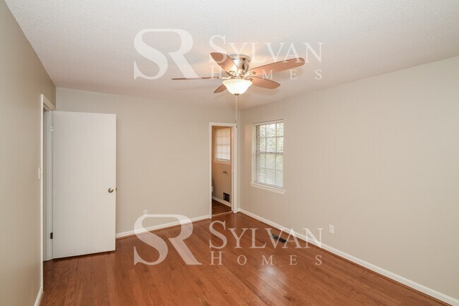Building Photo - Everything you have been dreaming of is here. Lease today!