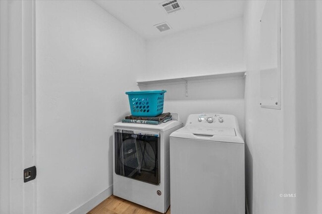 Building Photo - 1572 Kelson Pl