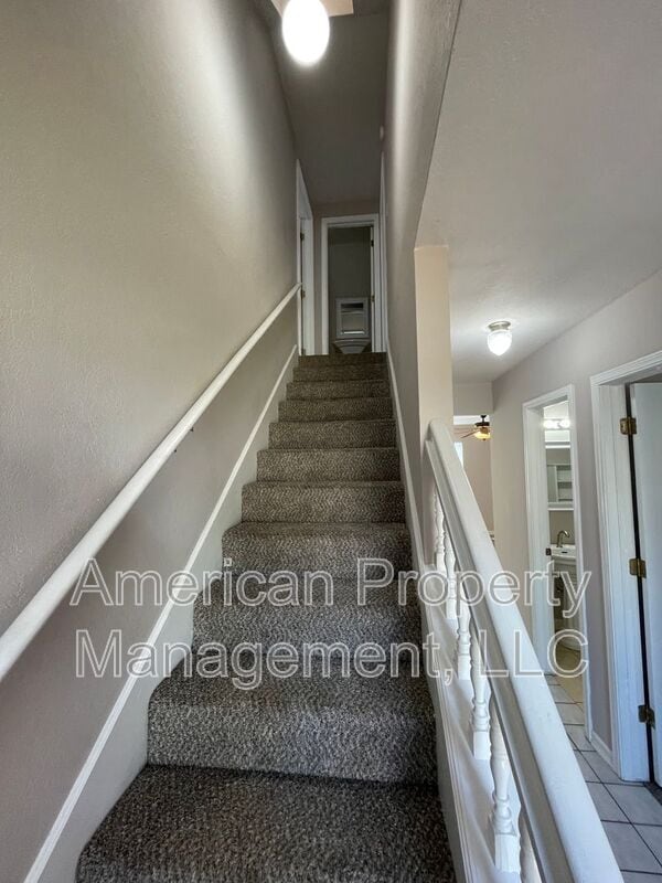 Building Photo - 1802 W 62nd St